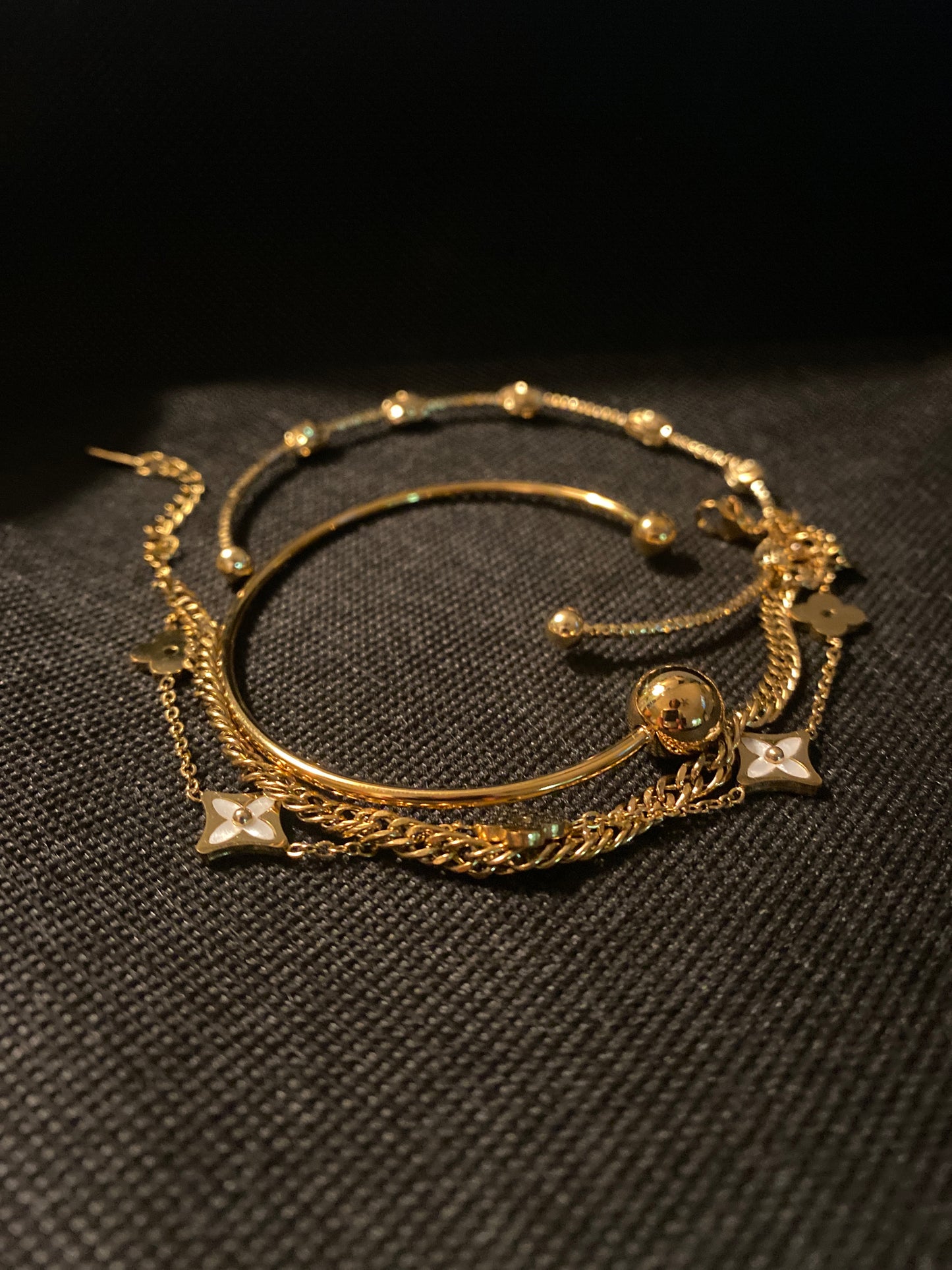 Ball stack bracelet