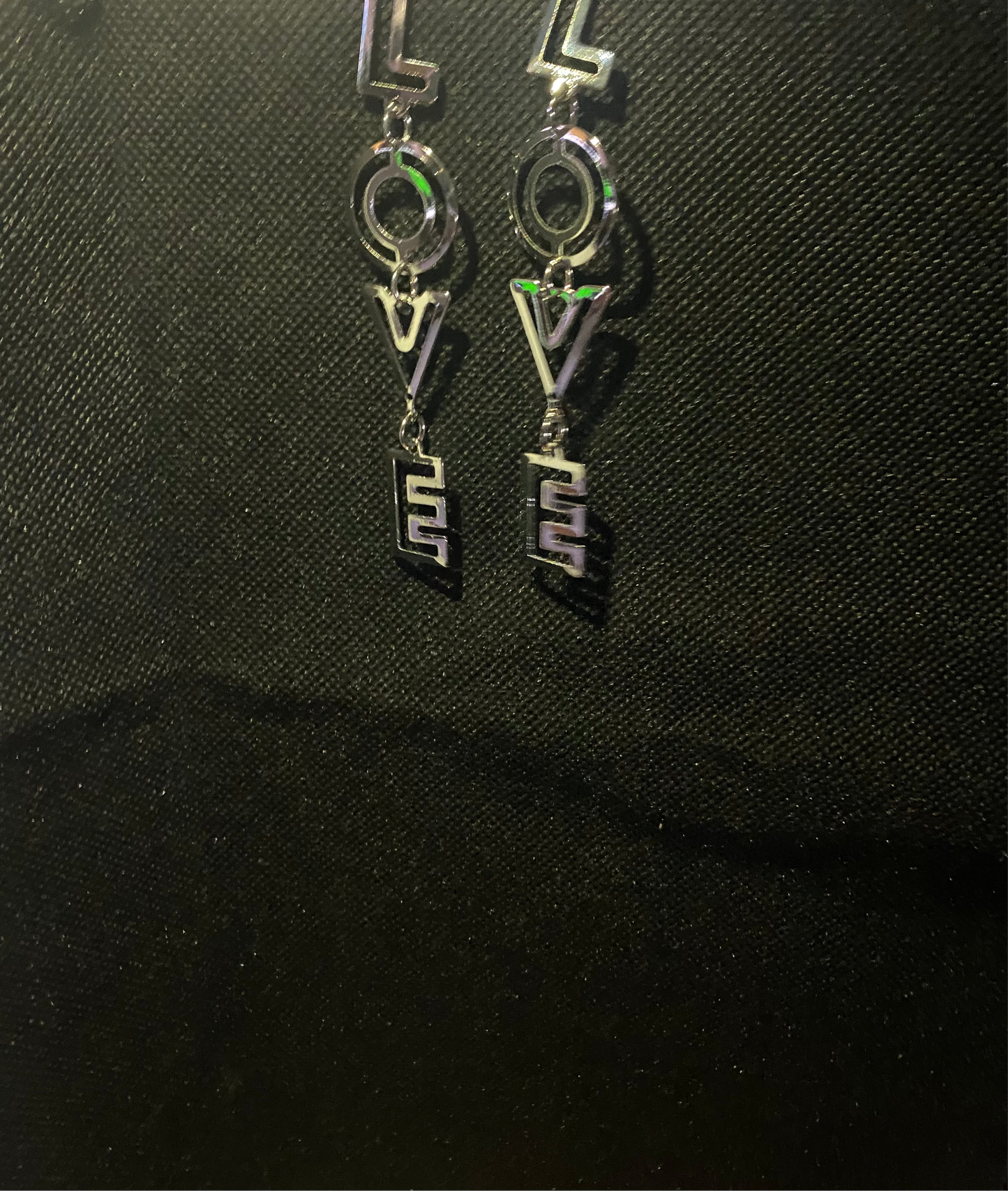 Graphic love Earrings