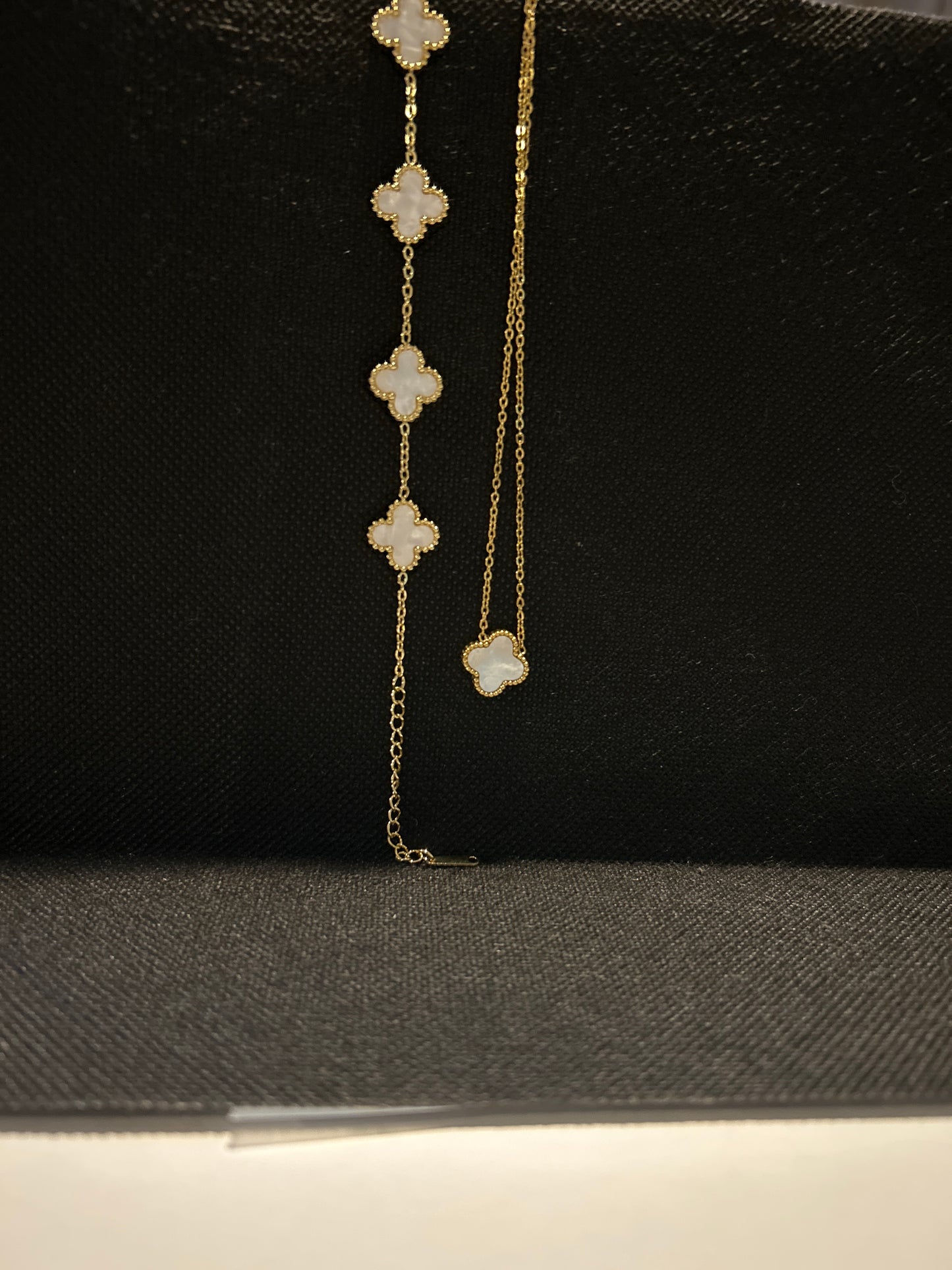 Clover necklace and bracelet set