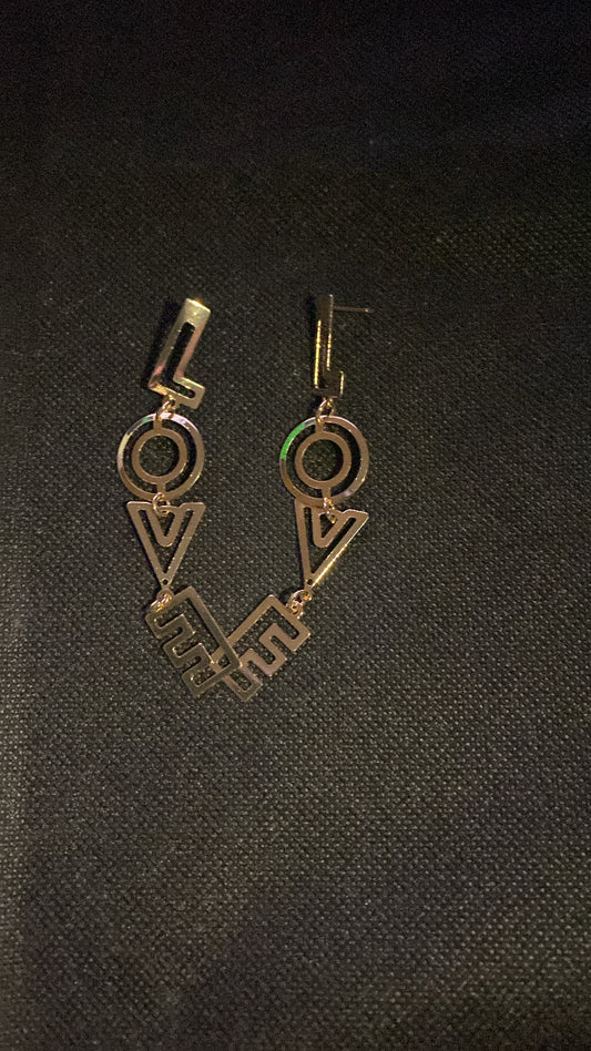 Graphic love Earrings