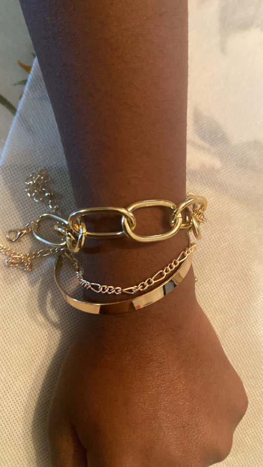 Chained up bangle bracelet